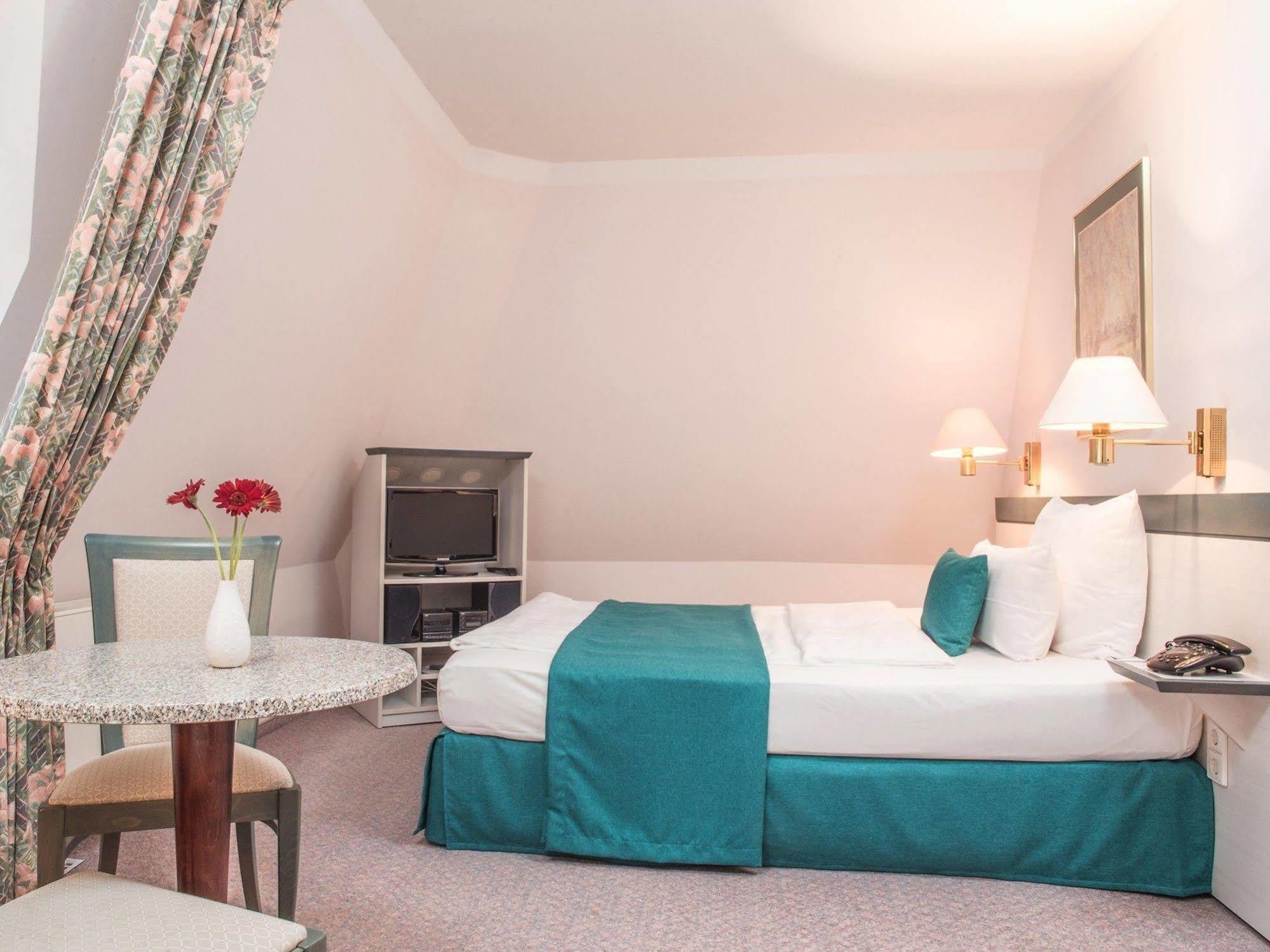 Aparthotel Villa Freisleben Dresden Buitenkant foto