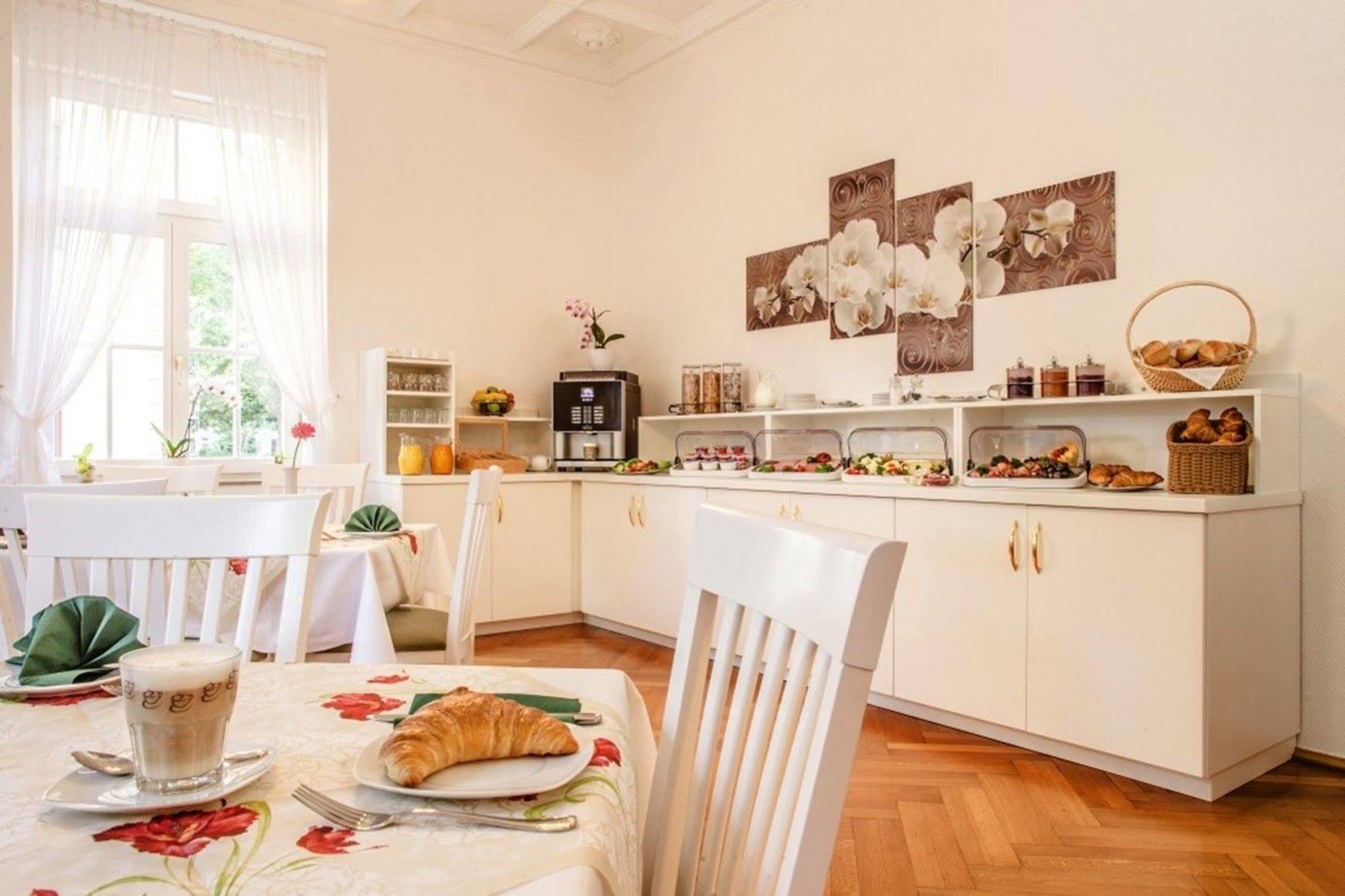 Aparthotel Villa Freisleben Dresden Buitenkant foto